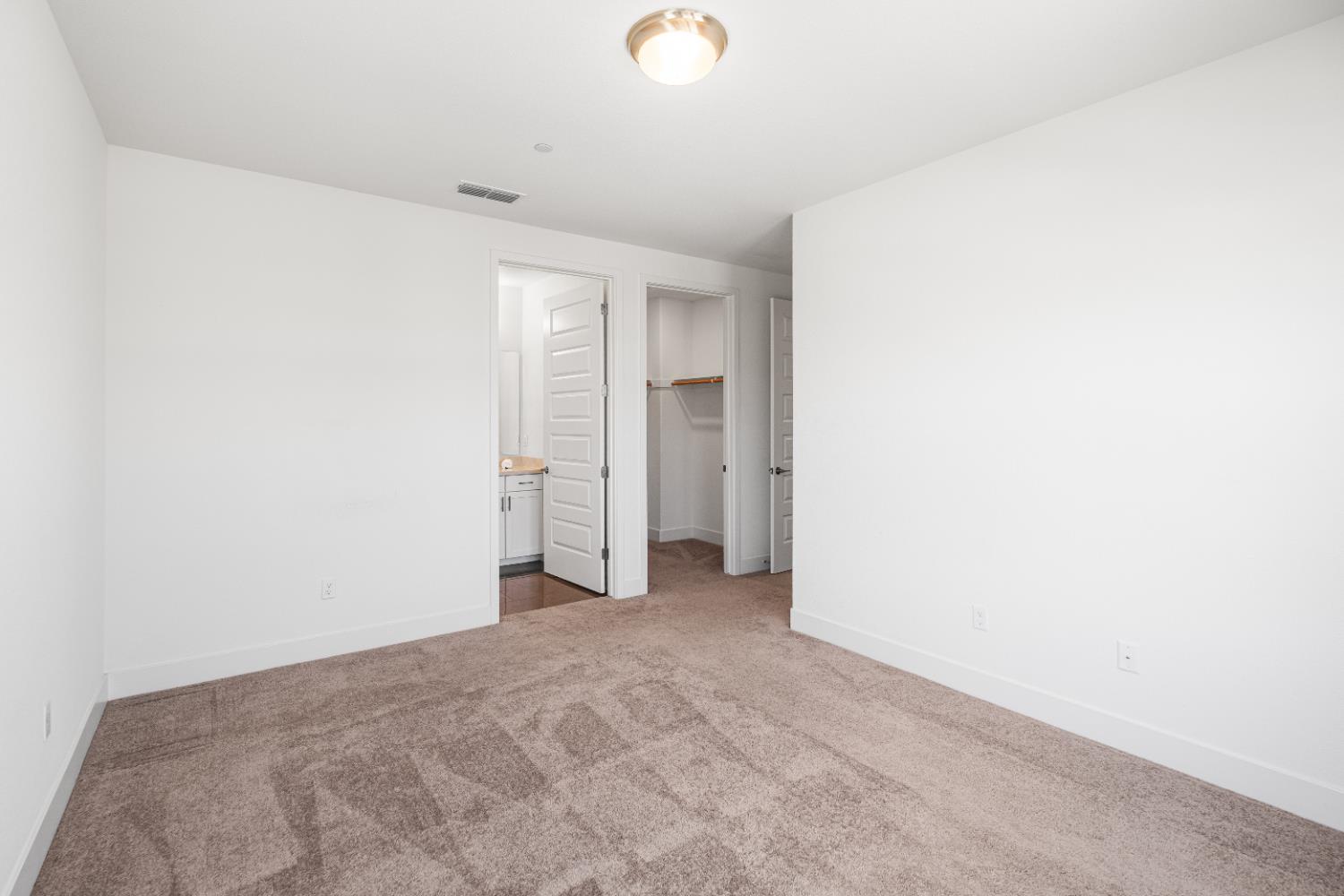 El Dorado Hills, California 95762, United States, 5 Bedrooms Bedrooms, ,5 BathroomsBathrooms,Residential,Active,187764