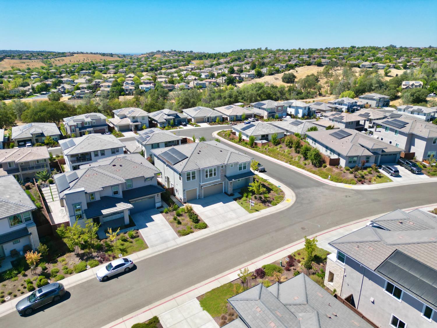 El Dorado Hills, California 95762, United States, 5 Bedrooms Bedrooms, ,5 BathroomsBathrooms,Residential,Active,187764