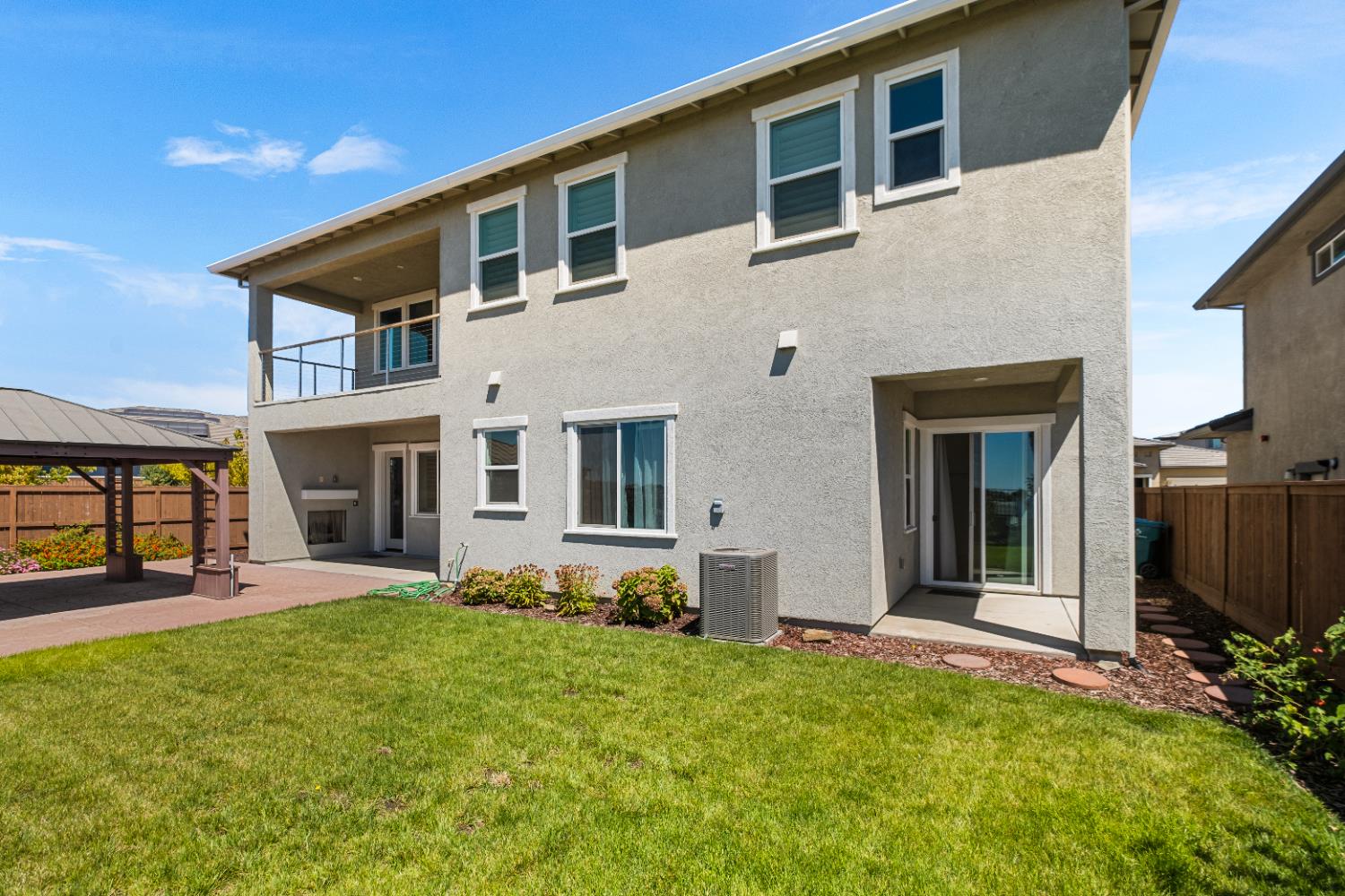 El Dorado Hills, California 95762, United States, 5 Bedrooms Bedrooms, ,5 BathroomsBathrooms,Residential,Active,187764