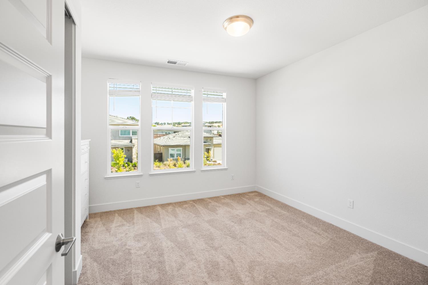 El Dorado Hills, California 95762, United States, 5 Bedrooms Bedrooms, ,5 BathroomsBathrooms,Residential,Active,187764