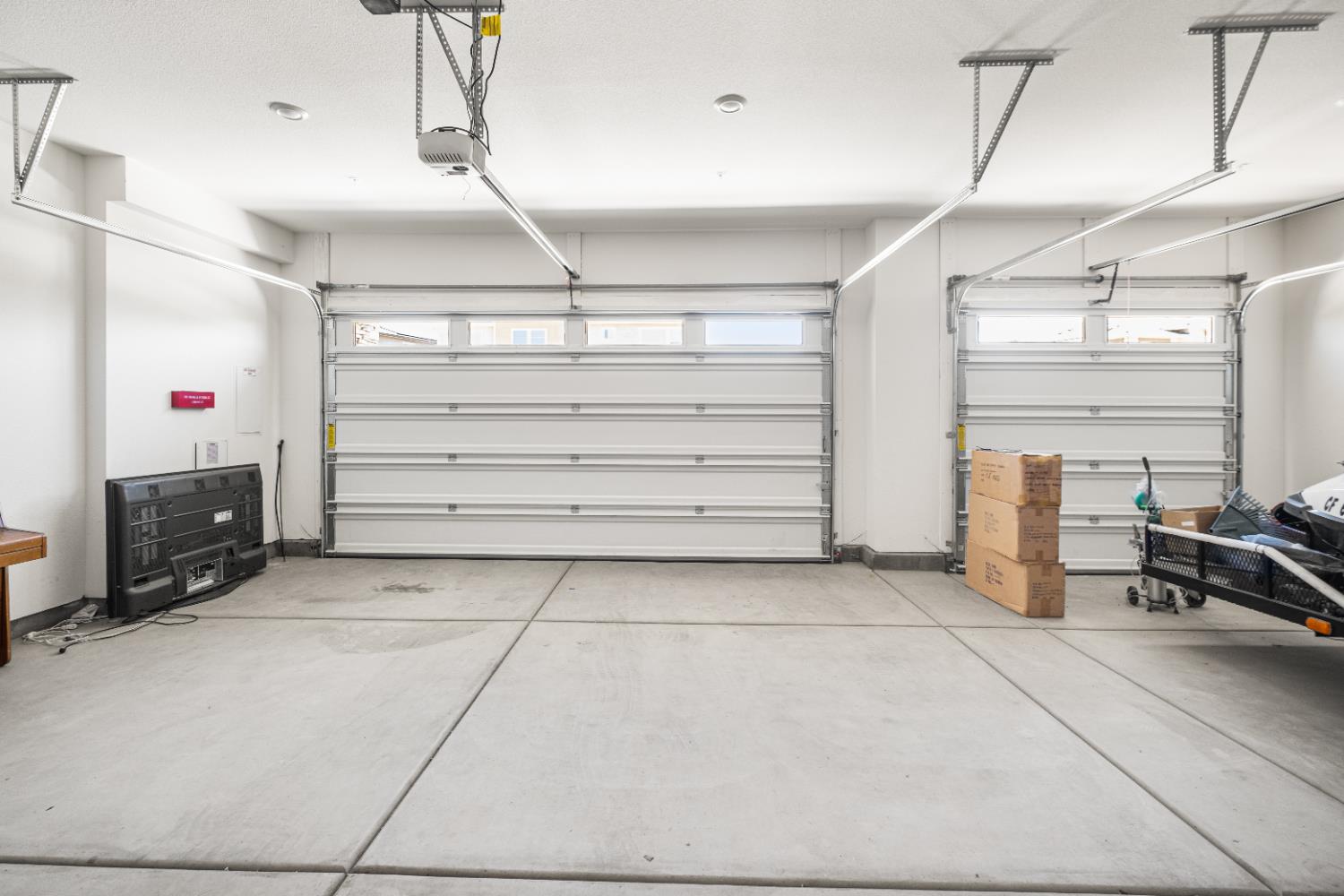 El Dorado Hills, California 95762, United States, 5 Bedrooms Bedrooms, ,5 BathroomsBathrooms,Residential,Active,187764