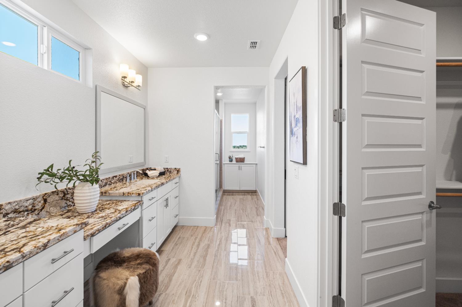 El Dorado Hills, California 95762, United States, 5 Bedrooms Bedrooms, ,5 BathroomsBathrooms,Residential,Active,187764