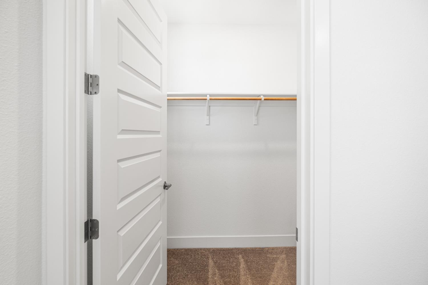 El Dorado Hills, California 95762, United States, 5 Bedrooms Bedrooms, ,5 BathroomsBathrooms,Residential,Active,187764