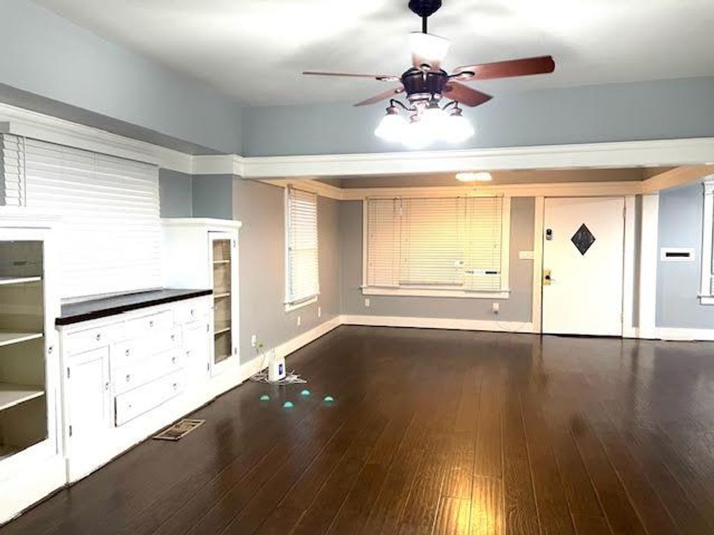 Photo of 230 Vermont Avenue, Turlock, CA 95380 (MLS # 226003500)