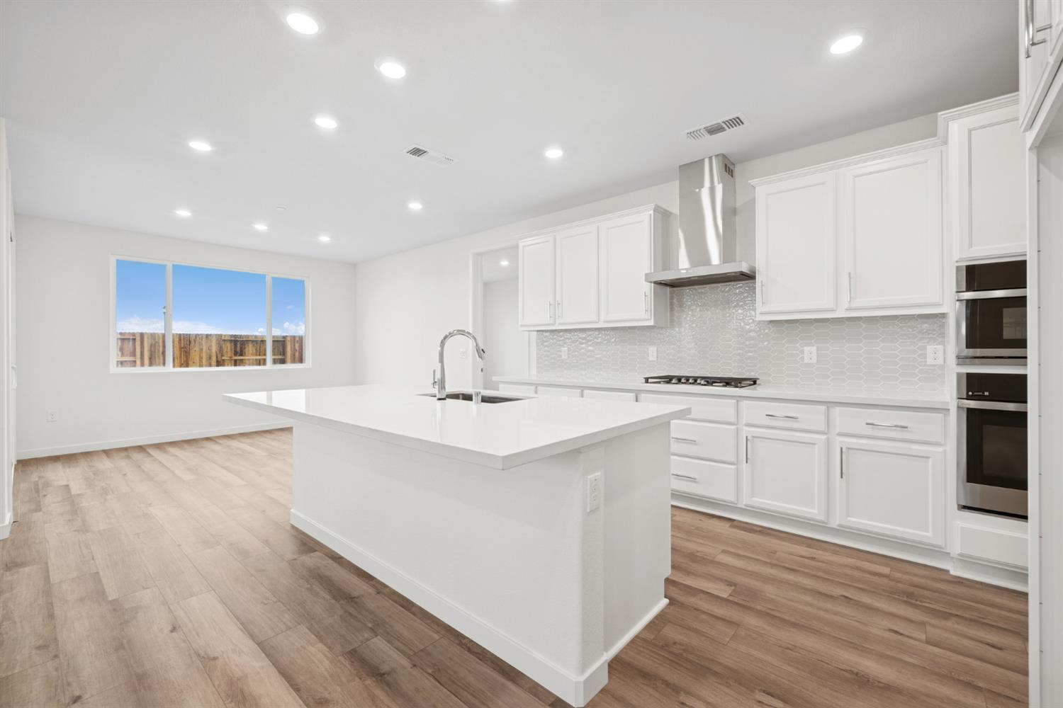 4025 Salamander Circle