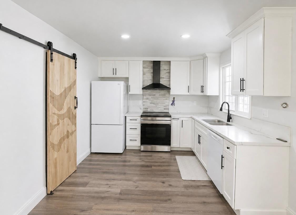 2760 Santiago Drive