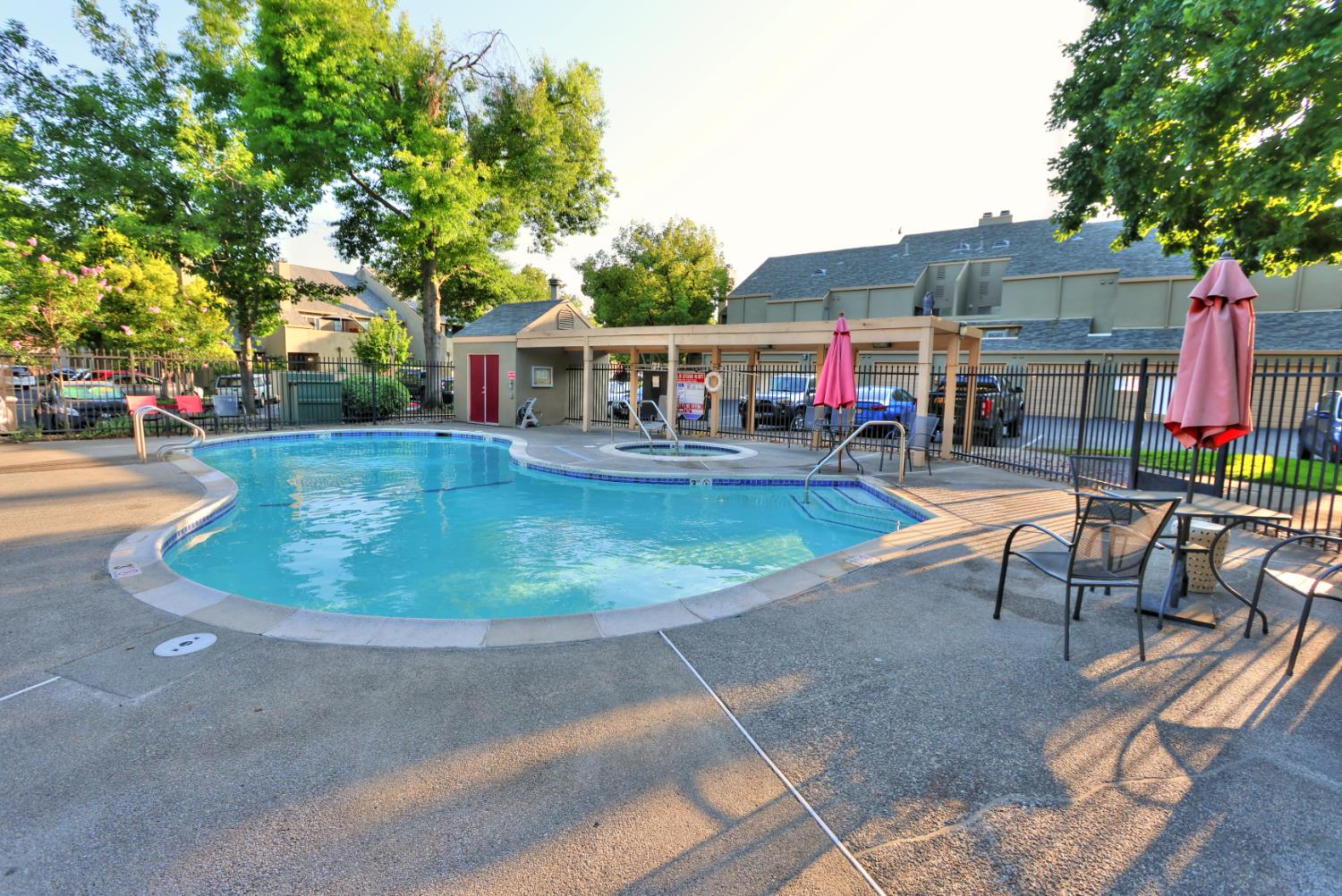 5226 Hemlock 55