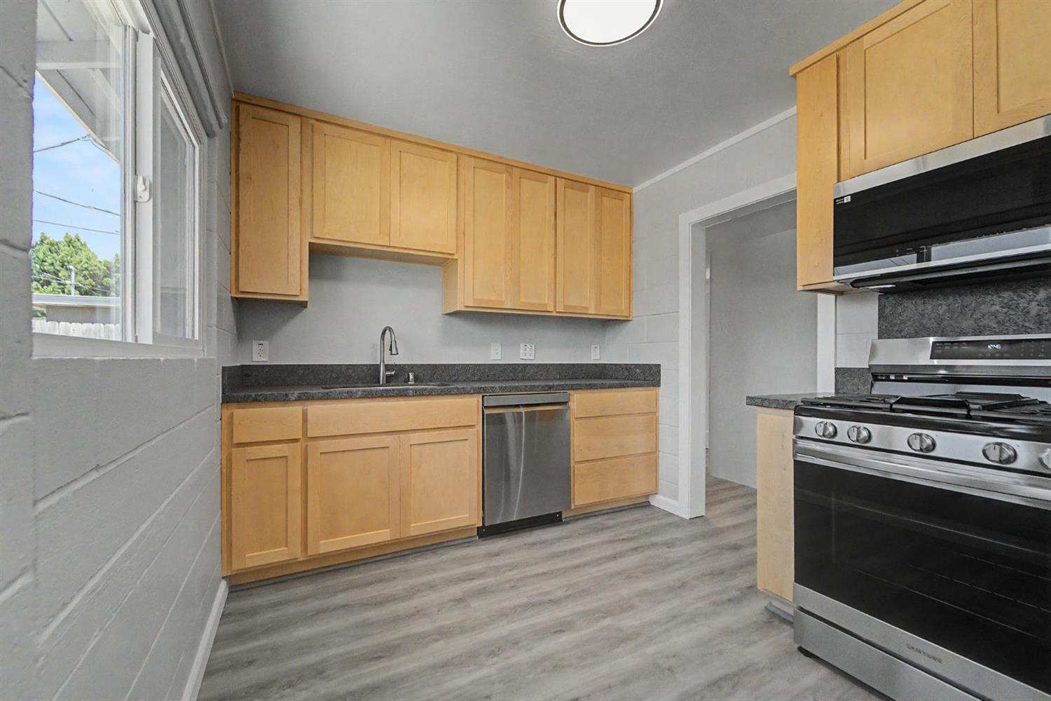 1242 Rosemary Lane