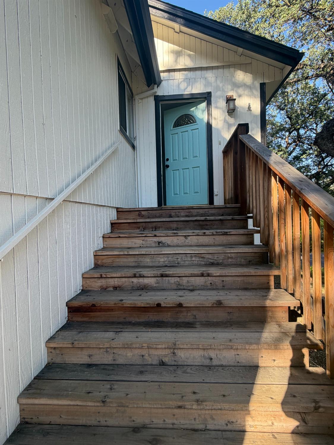 4698 Kiva Drive