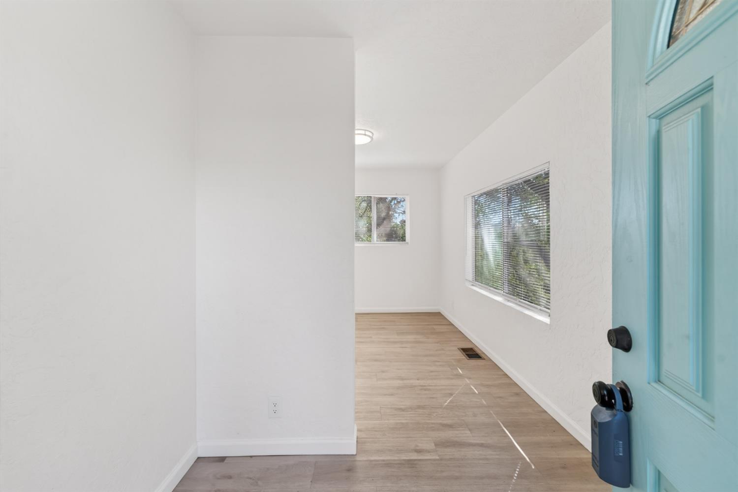 4698 Kiva Drive