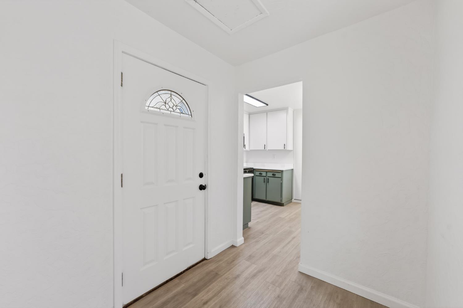 4698 Kiva Drive