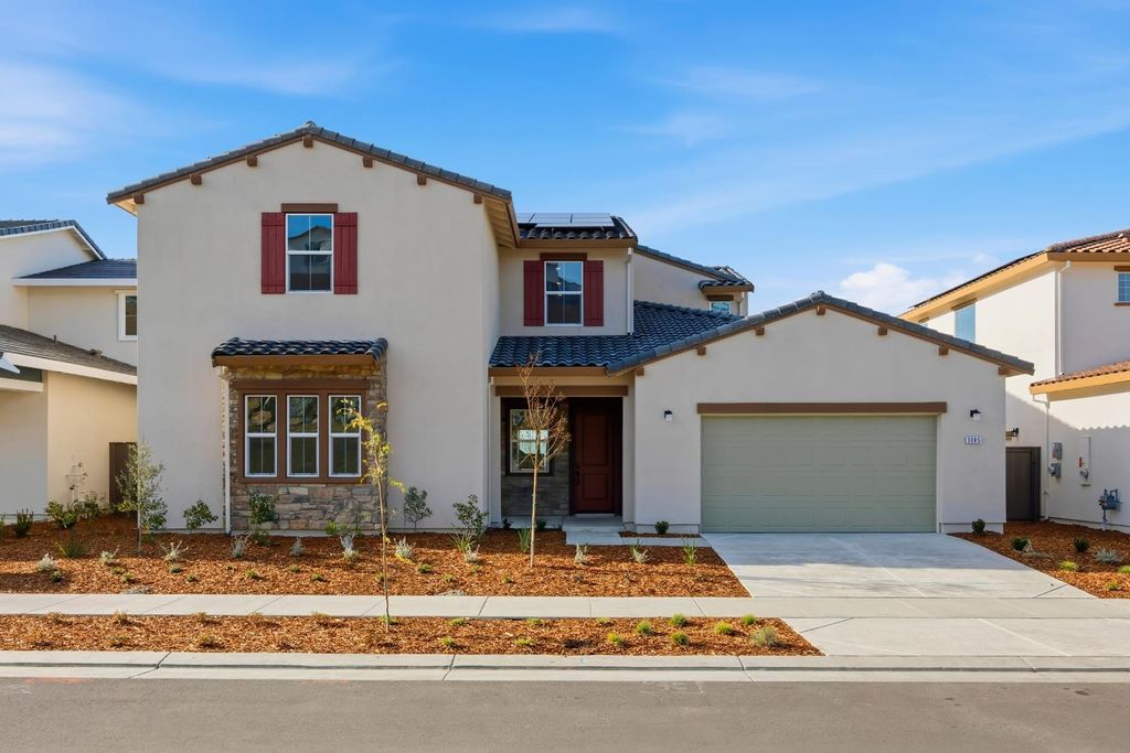 Photo of 3085 Hinsdale Drive, Folsom, CA 95630 (MLS # 226005907)
