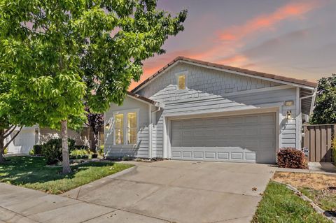 MLS: 225062795