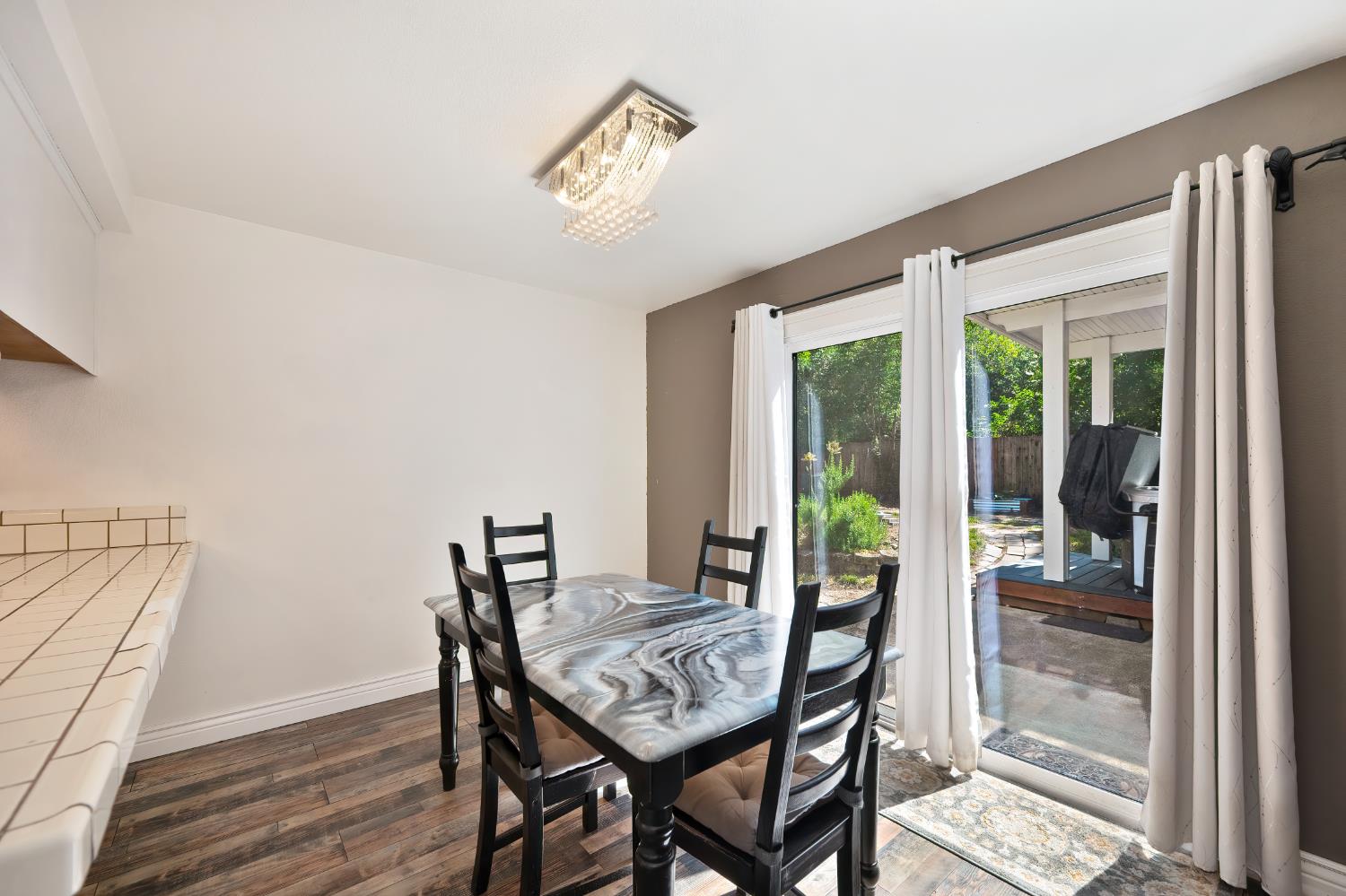 3955 Stonegate Court