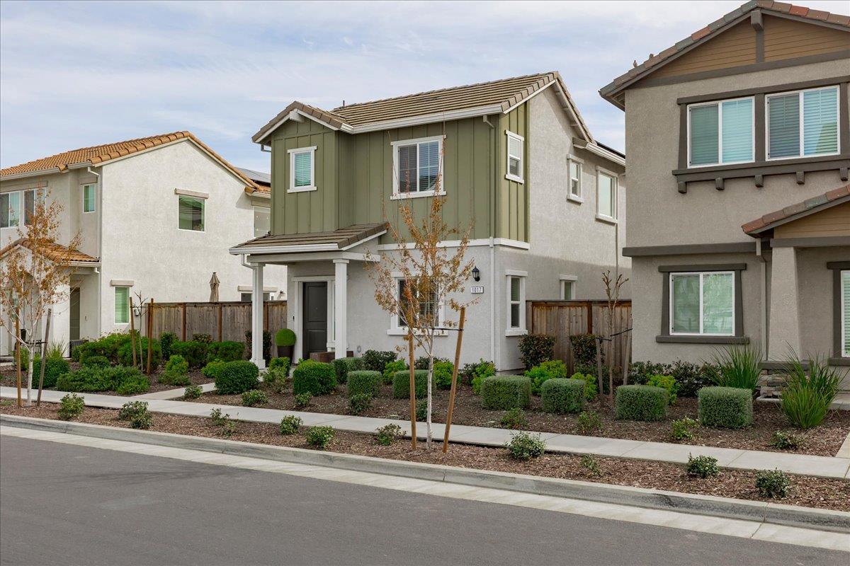 1017 San Anselmo Lane