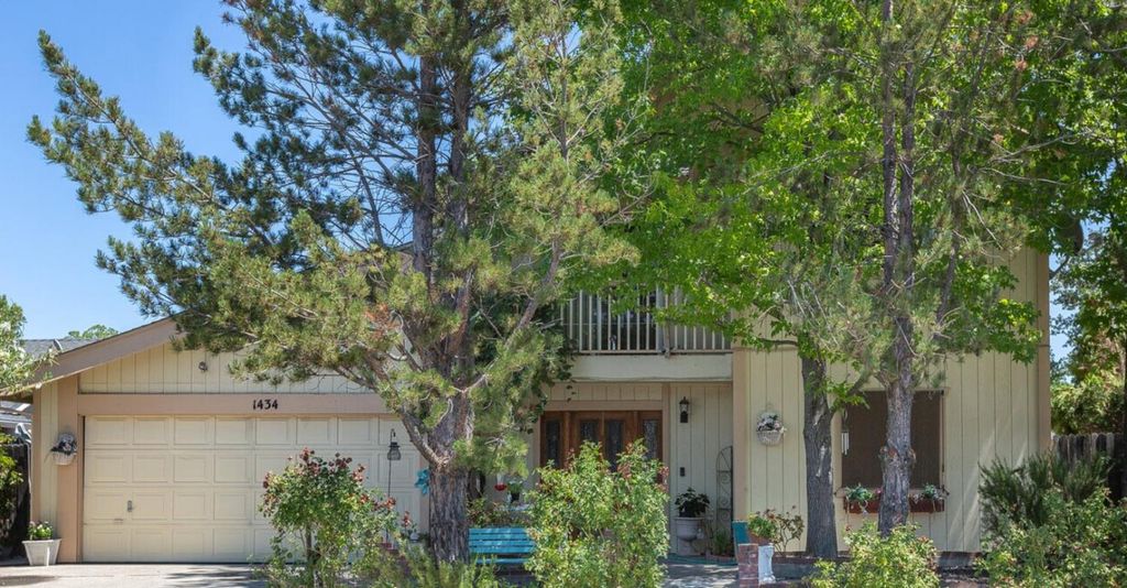 Photo of Roseville, CA 95678 (MLS # 226007542)