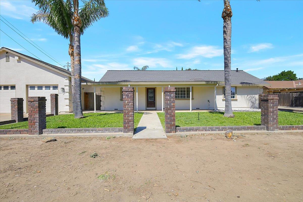 2734 Maple Street