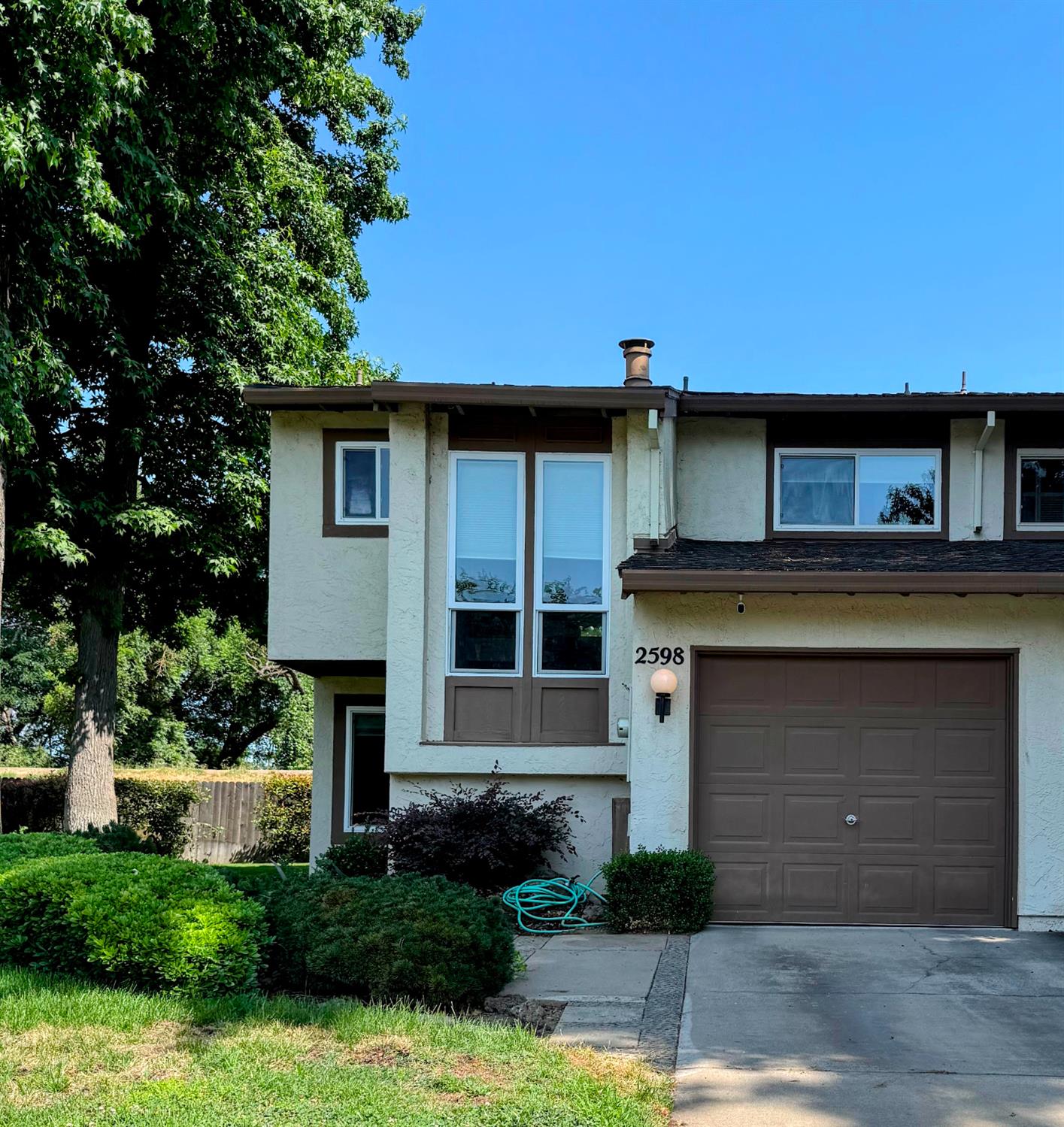 2598 Rio Bravo Cir