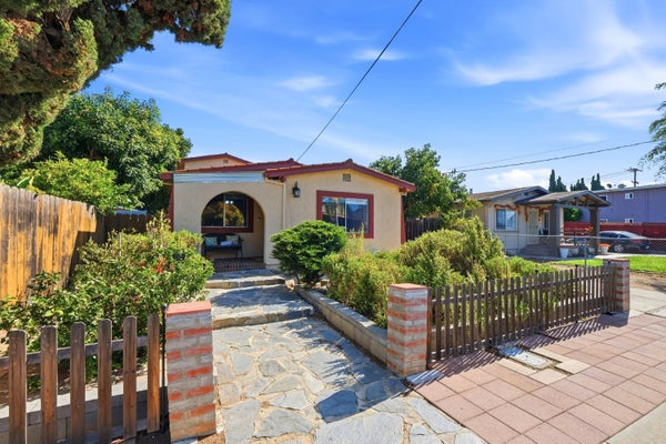 33846 14TH ST, UNION CITY, CA 94587 - Image af45e1c03200d511fd89dbbe486e7202/1639178028