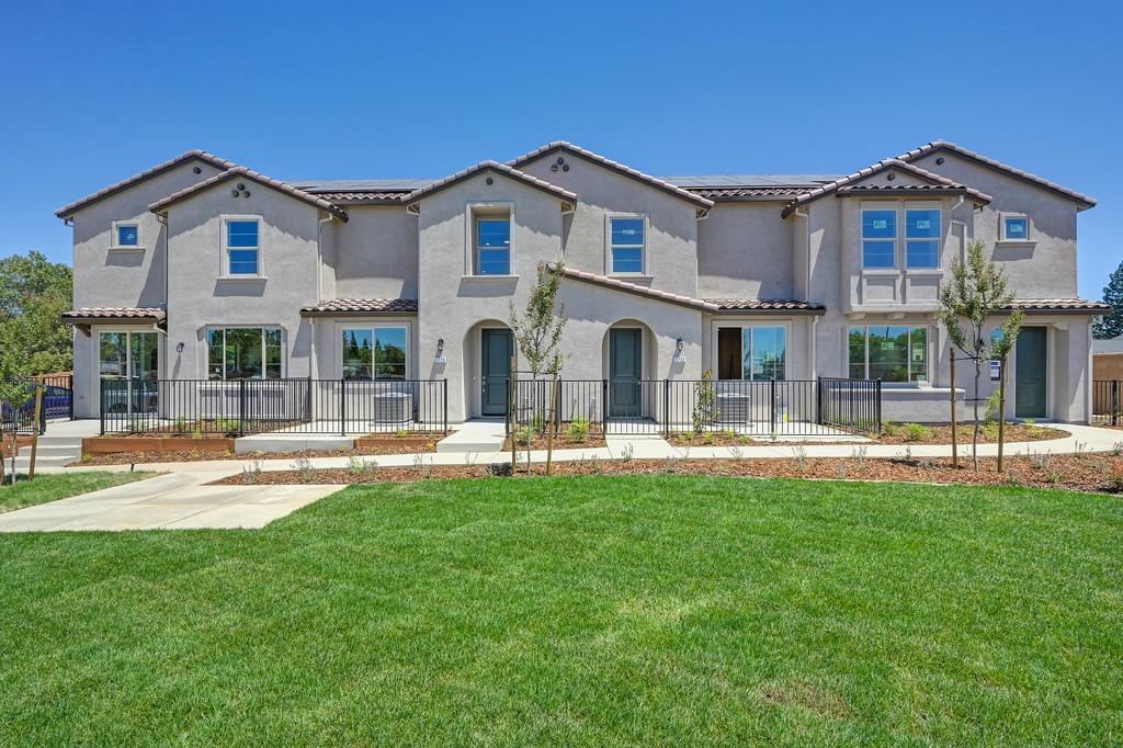 View Lincoln, CA 95648 condo