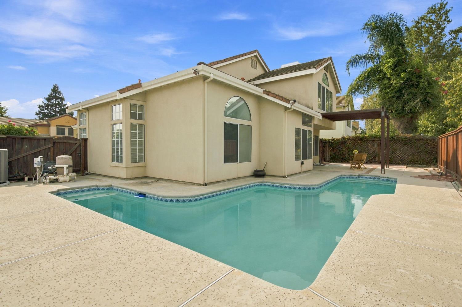 1850 Tahoe Circle