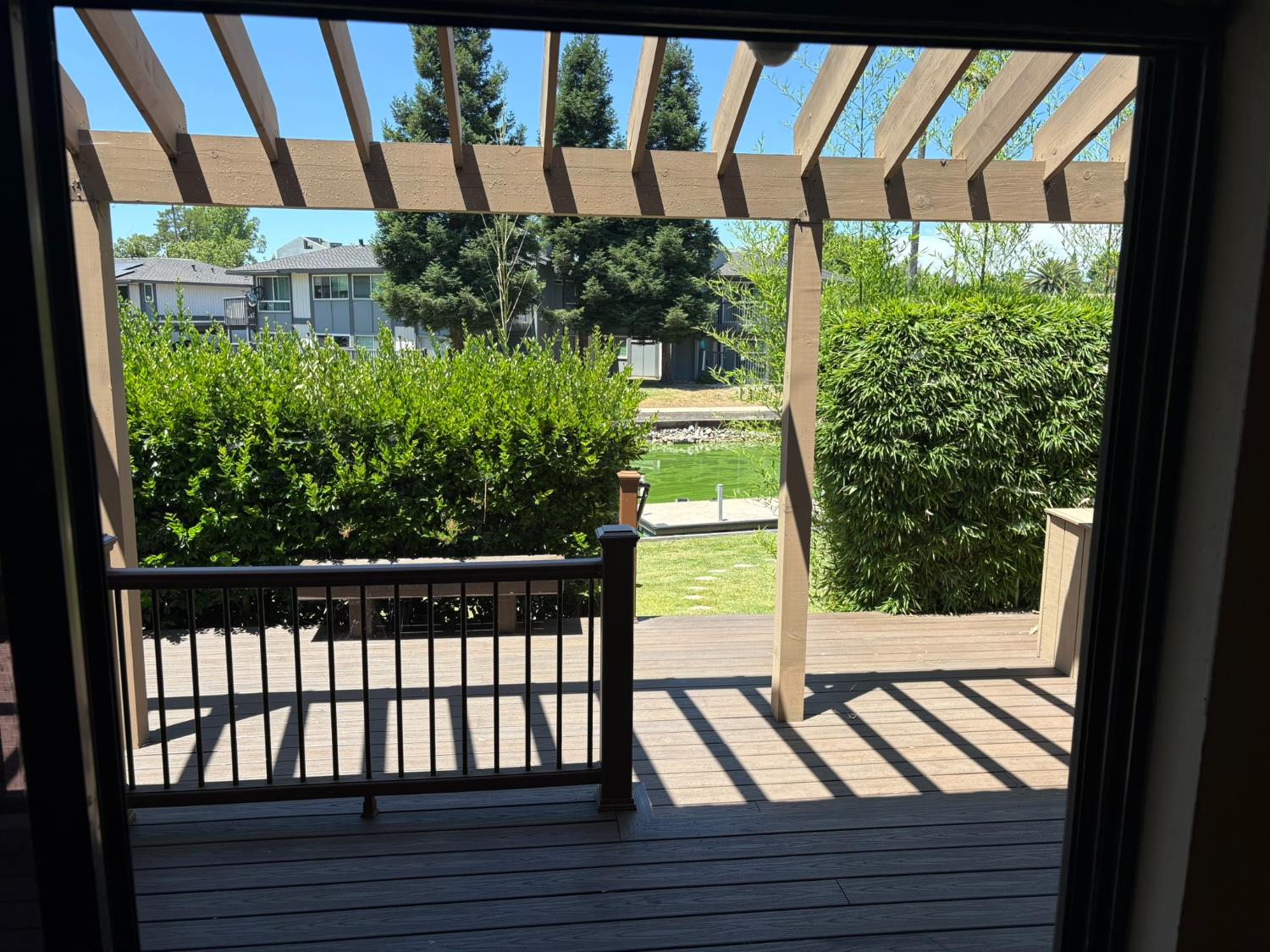 10 Lookout Court