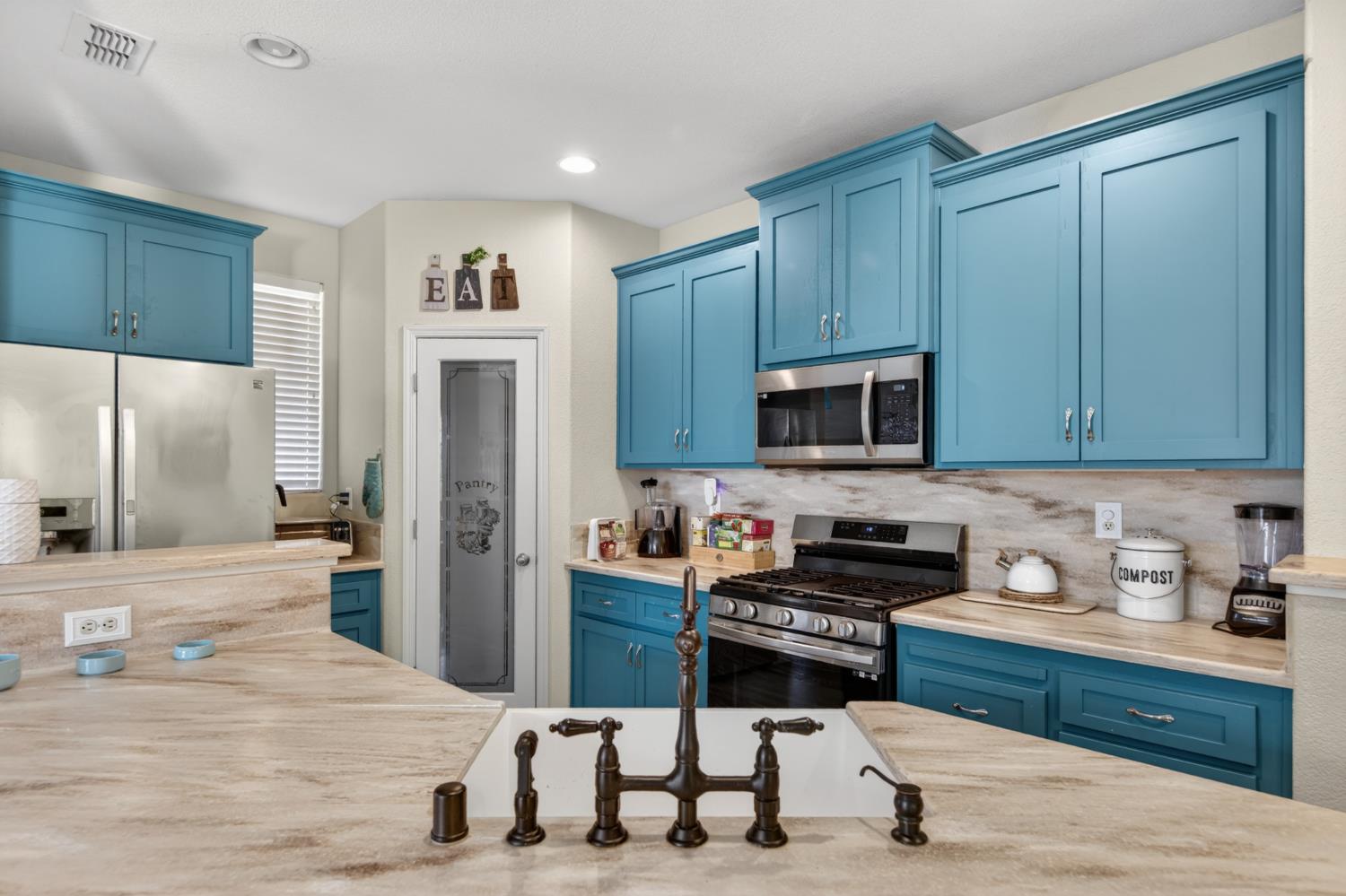 5622 Ridgepoint Drive