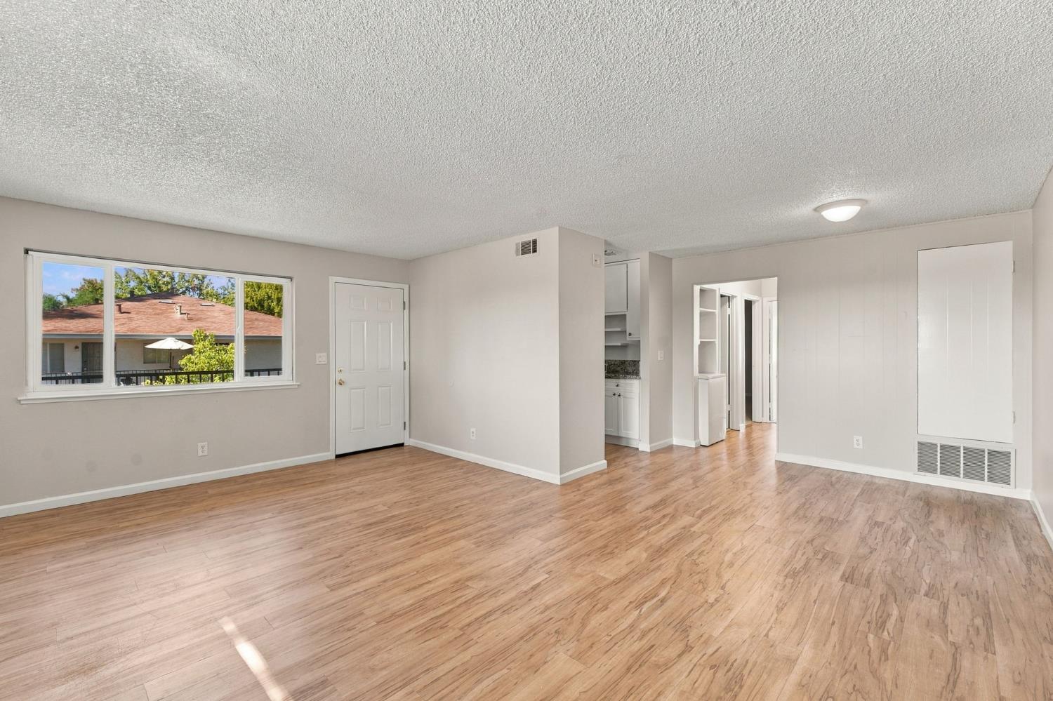 4716 Greenholme Drive 4