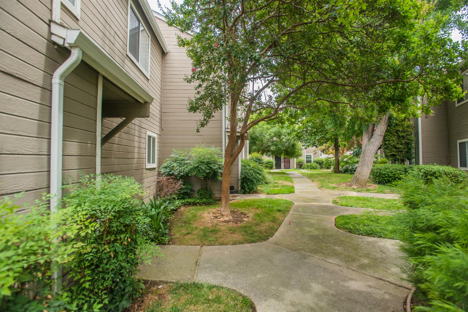 9101 Newhall Drive 31