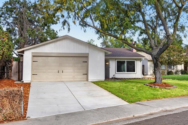 7215 ROCA WAY, SACRAMENTO, CA 95842 - Image afba7dc43c7dd445d7fdfa40ef4e9e63/1169958630