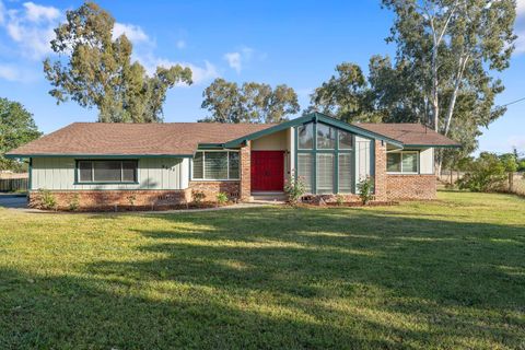 8651 Bader Rd Elk Grove CA 95624