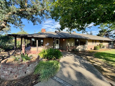7031 Crane Road Oakdale CA 95361