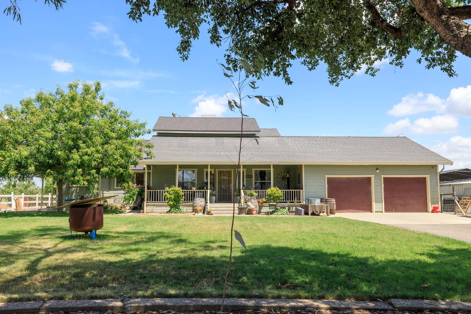 8925 E Monte Vista