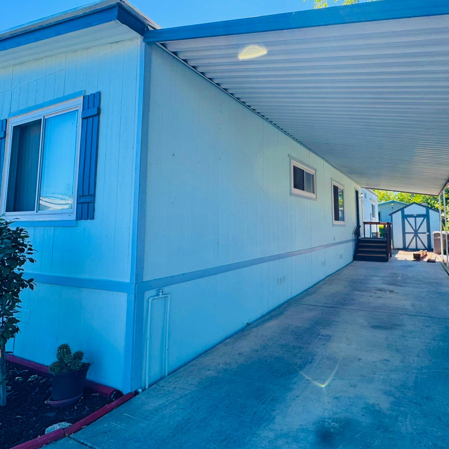 3901 W Lake Road 123