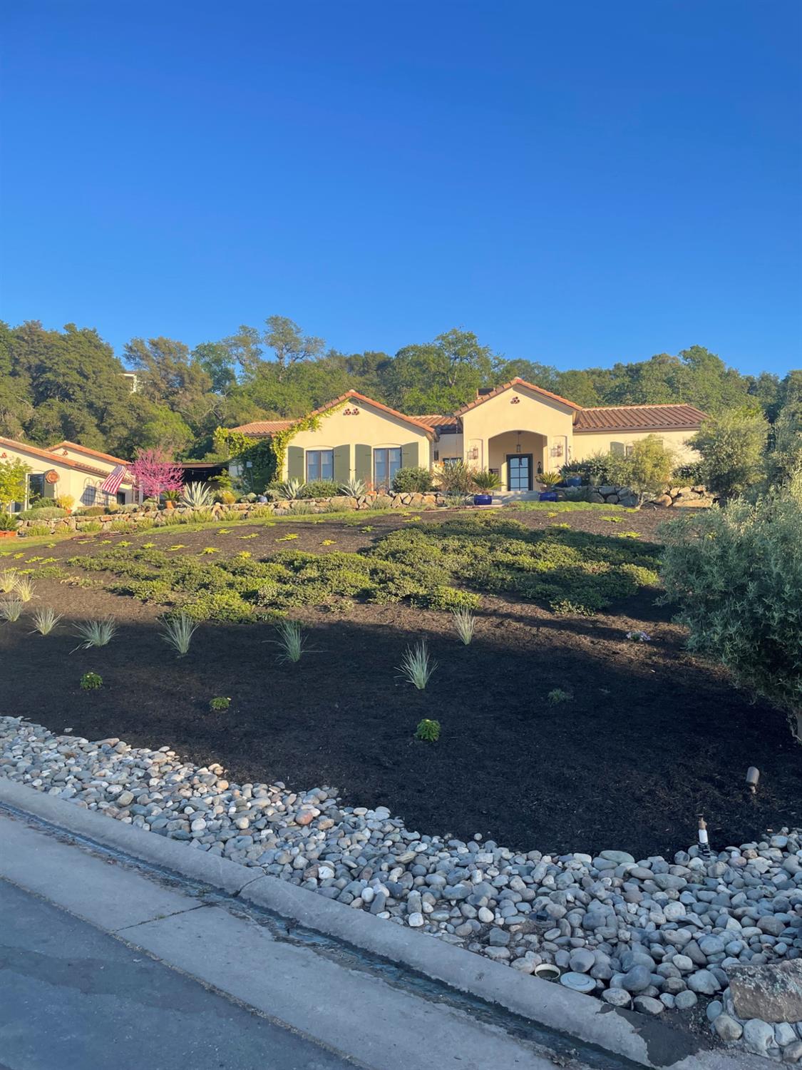 2033 Prado Vista Vis