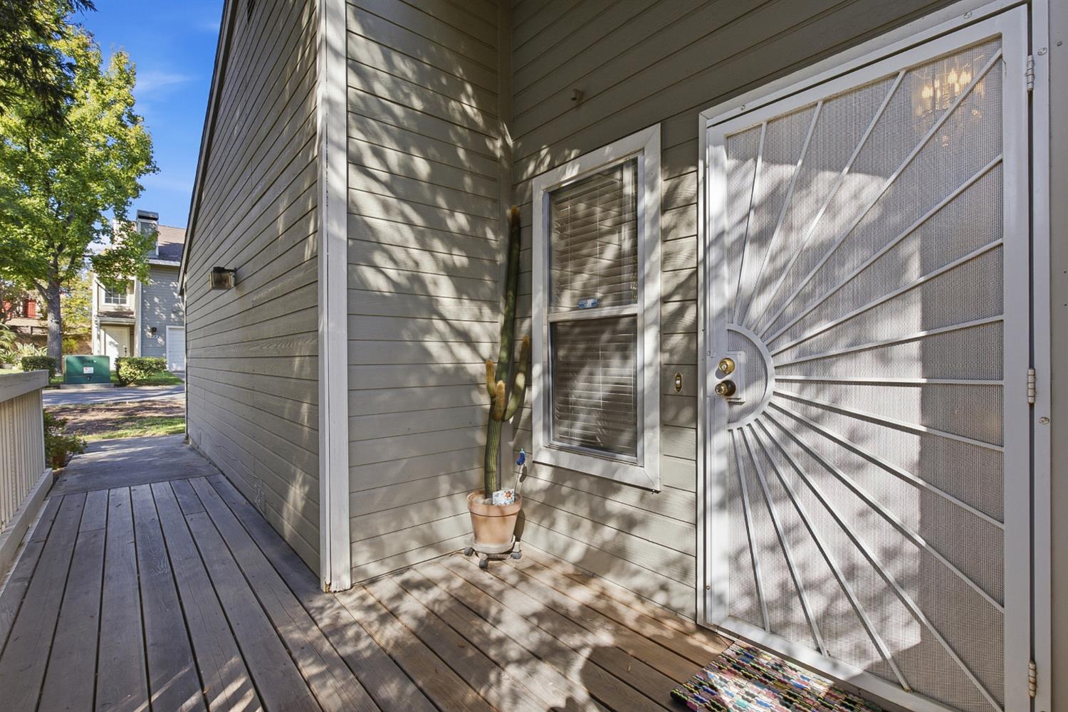 119 Valley Oak Drive 36