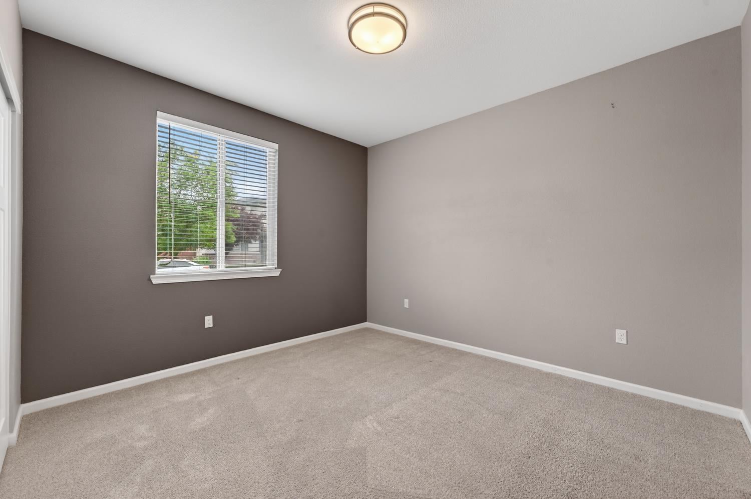 7487 Tapiro Way