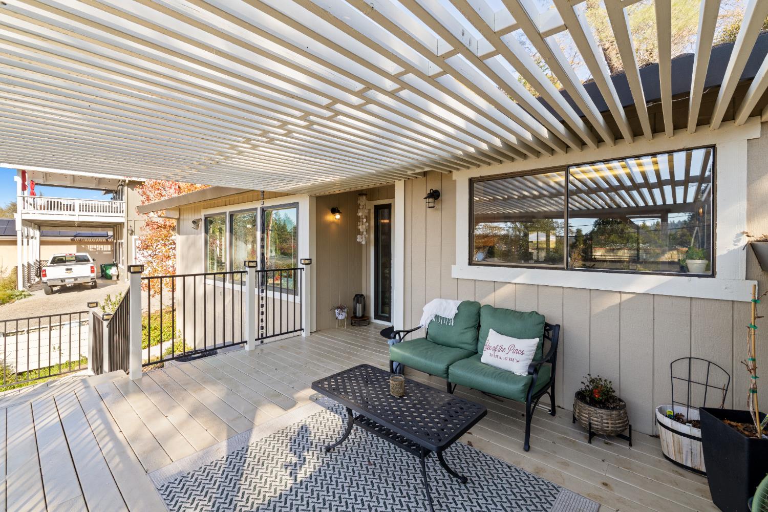 12898 Lakeshore North