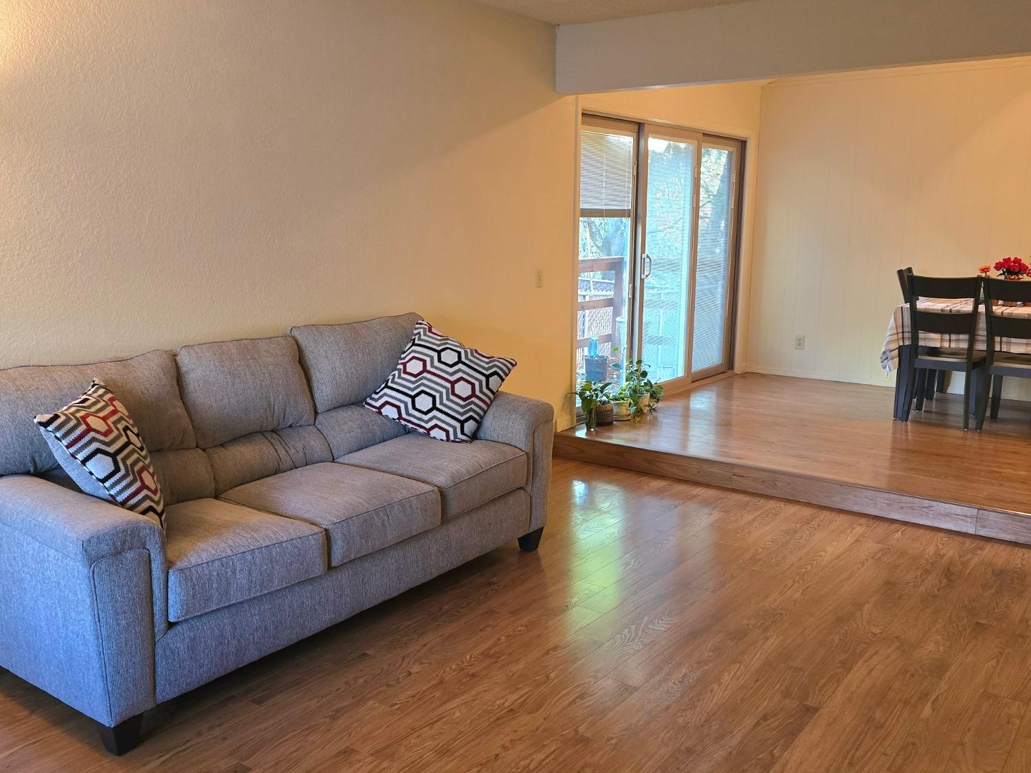 193 E Hillcrest Drive