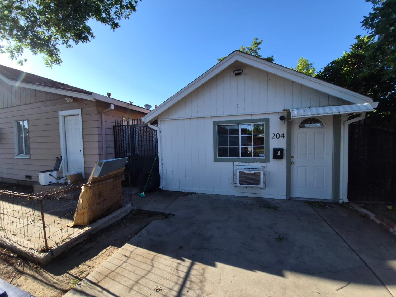 204 College Avenue