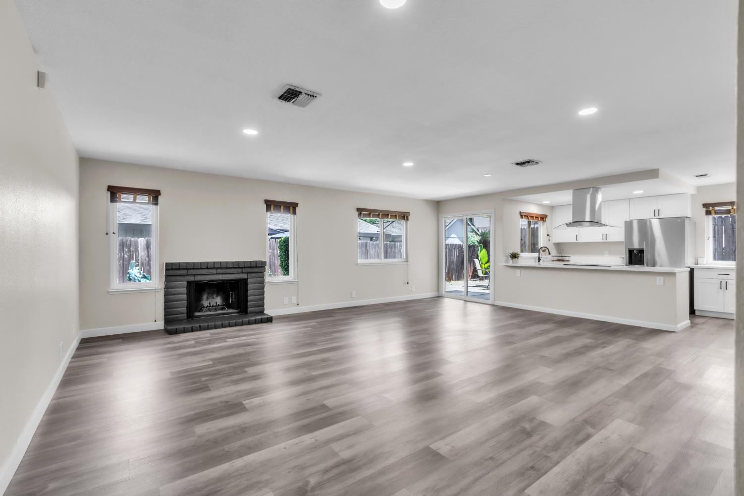 8641 Stratus Drive