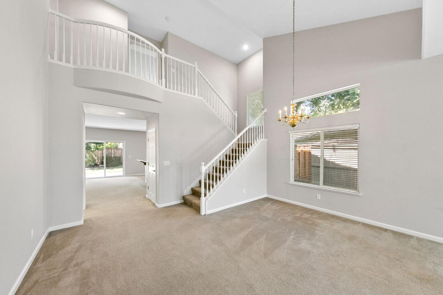5601 Heather Field Way