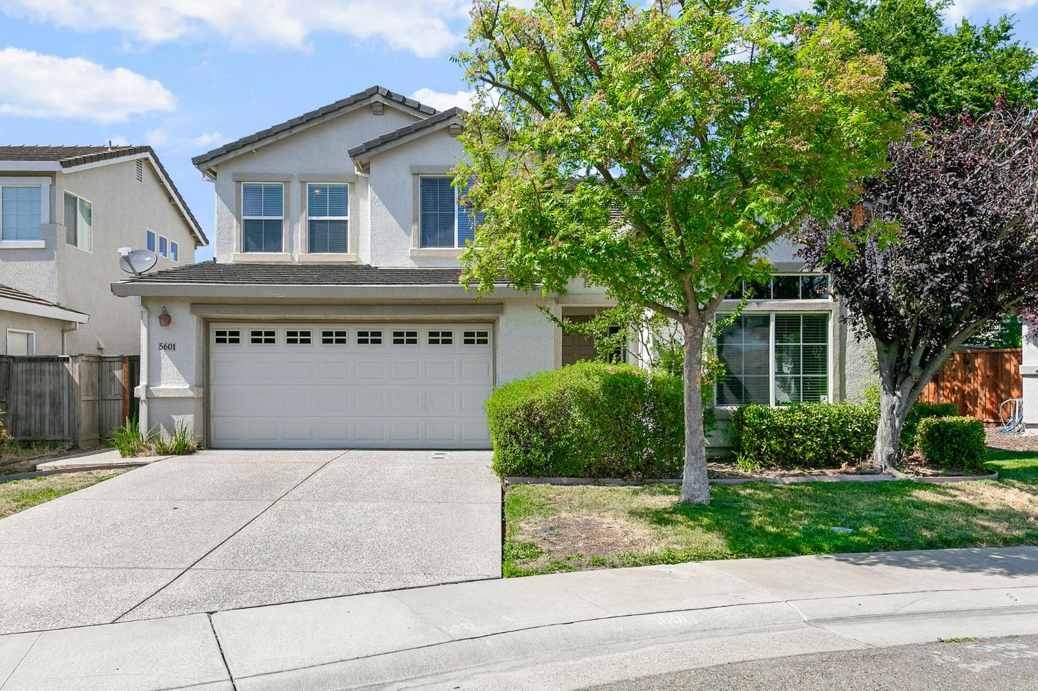 5601 Heather Field Way