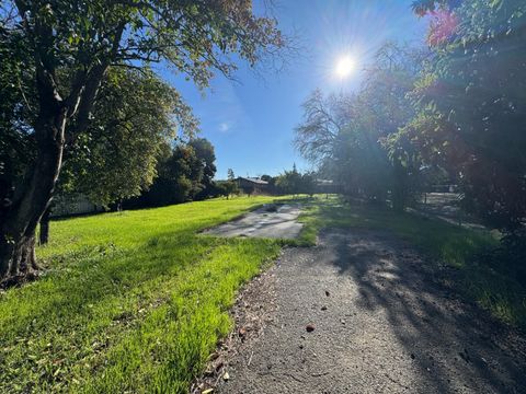2624 Elm Street Live Oak CA 95953