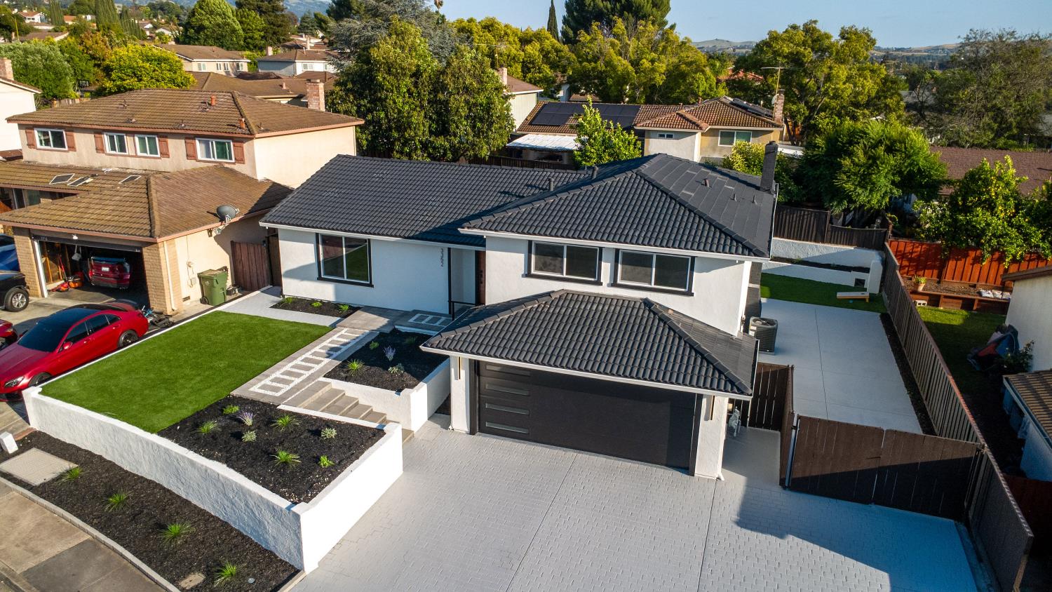 3352 San Rivas Drive