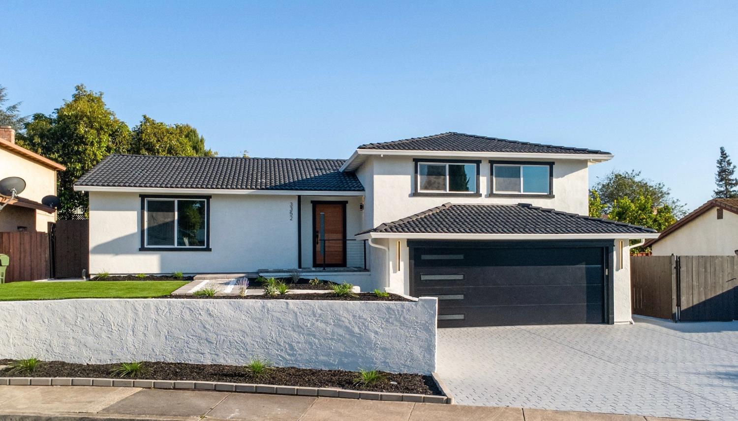 3352 San Rivas Drive