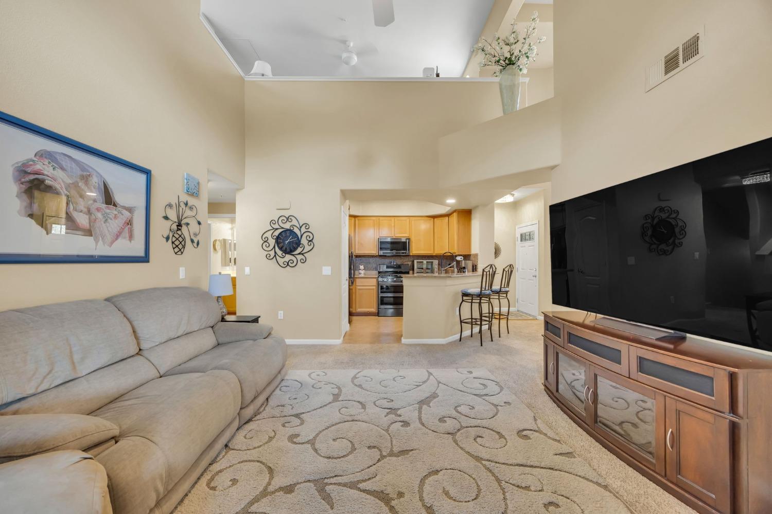 1200 Moon Circle 1226