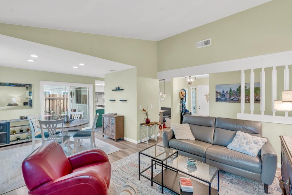 9557 Helio Drive