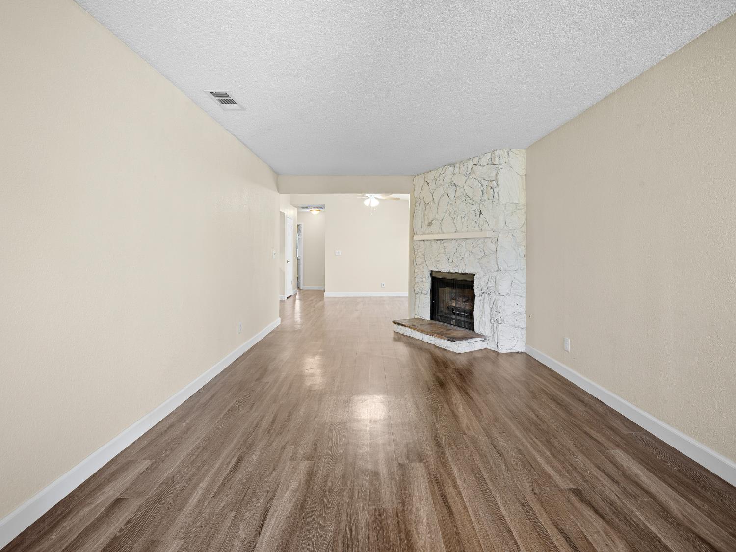 2732 El Caprice Drive