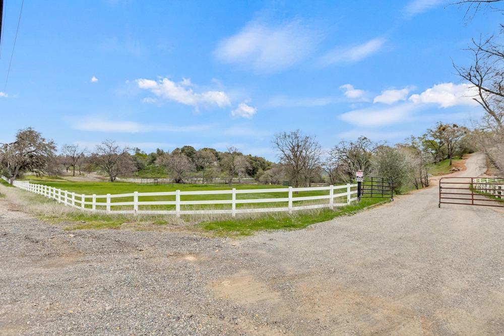 4995 S Shingle Road